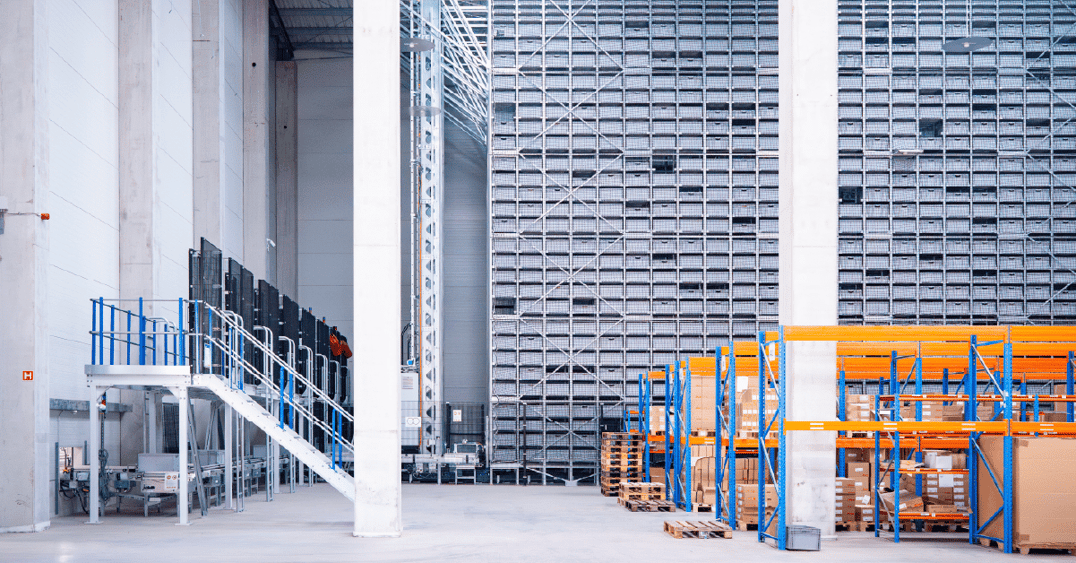 DŘEVO TRUST automated logistics in central warehouse